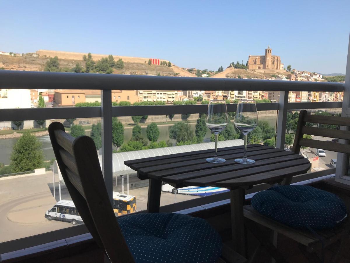 Apartamento Recien Reformado Con Vistas Al Rio Balaguer Ngoại thất bức ảnh